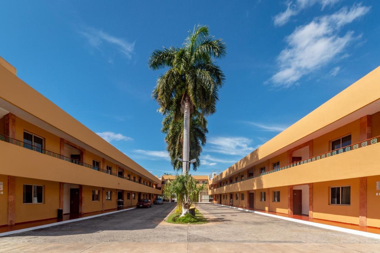 Tecnohotel Itzaes Mérida Exterior foto