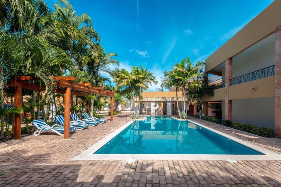 Tecnohotel Itzaes Mérida Exterior foto
